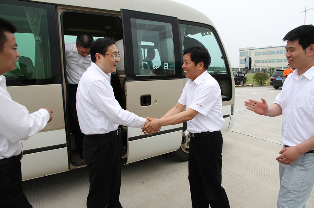 Secretary of Changzhou Municipal Party Committee Fei Gaoyun Visits Sunlight Pharmaceutical